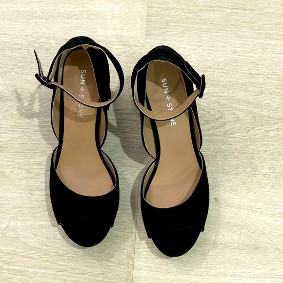 Sun + Stone Reeta Block- Heel Platform Black in Color NWOB - Picture 2 of 5